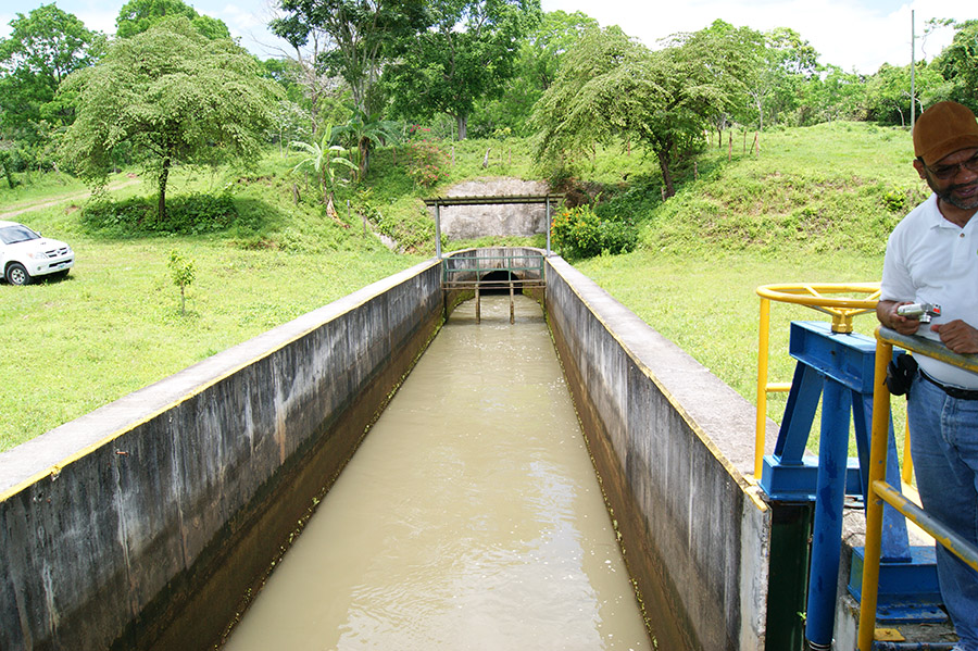 honduras water.jpg